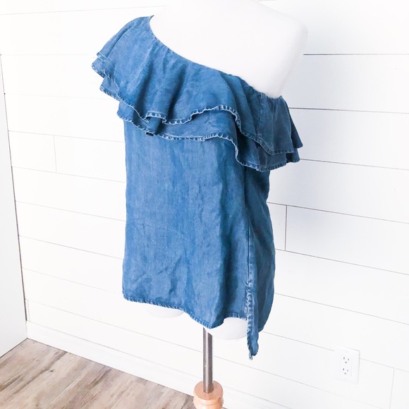 VENUS Off the Shoulder Ruffle Denim Top - Picture 2 of 5